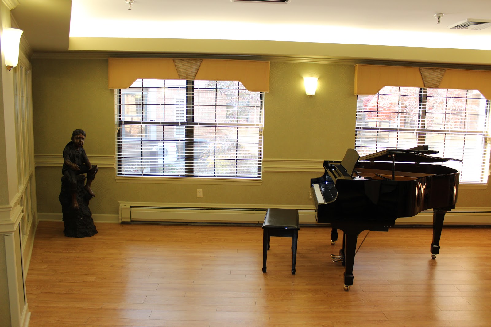 Oakmont Livonia Senior Community