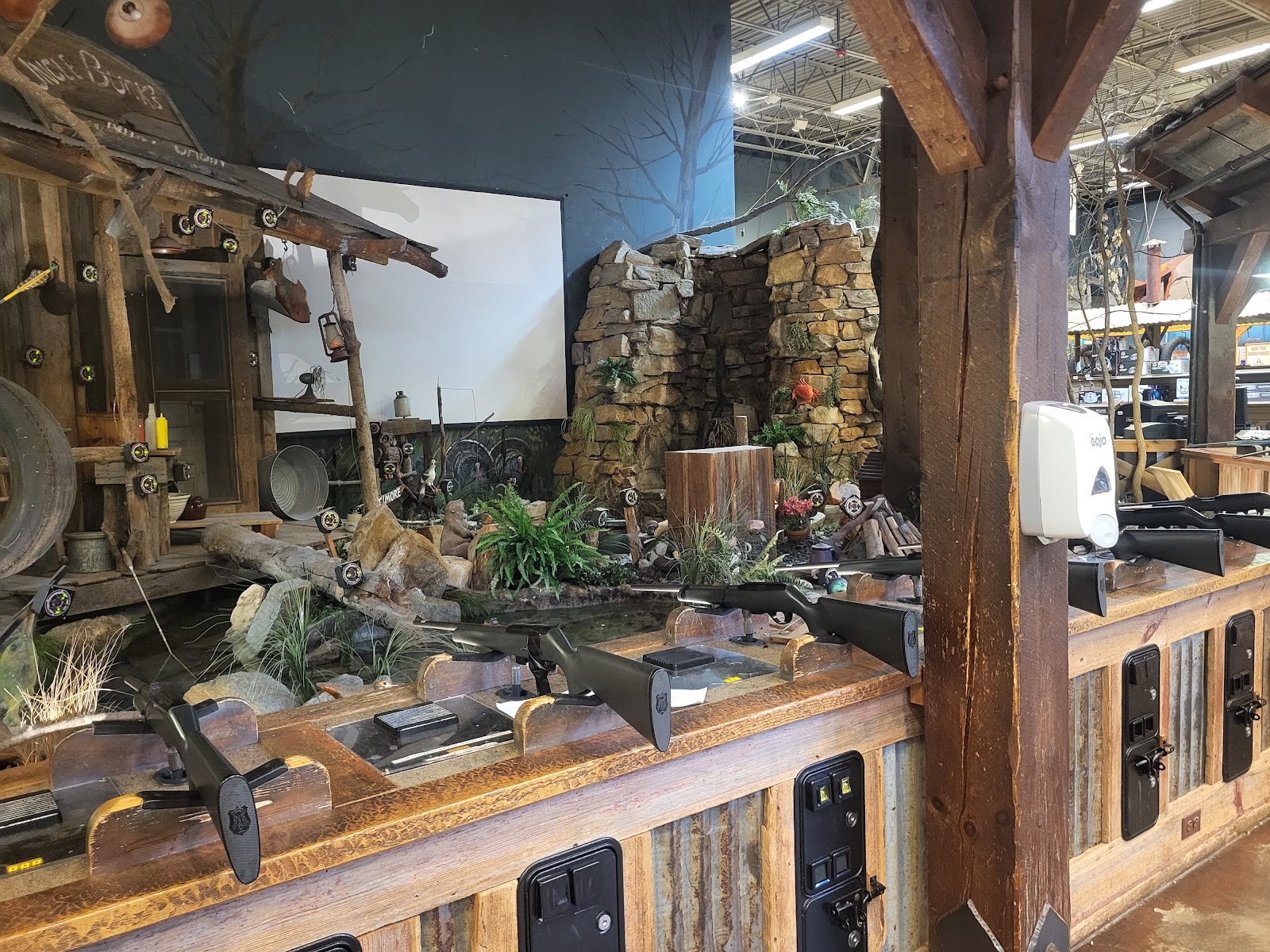 Bass Pro Shops