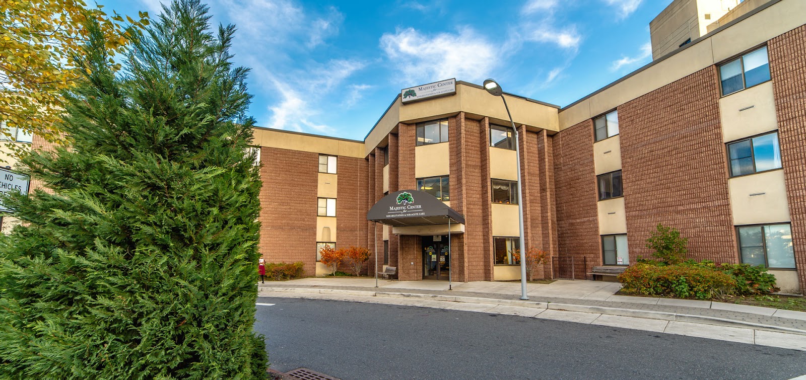 Majestic Center For Rehabilitation & Sub-Acute Care