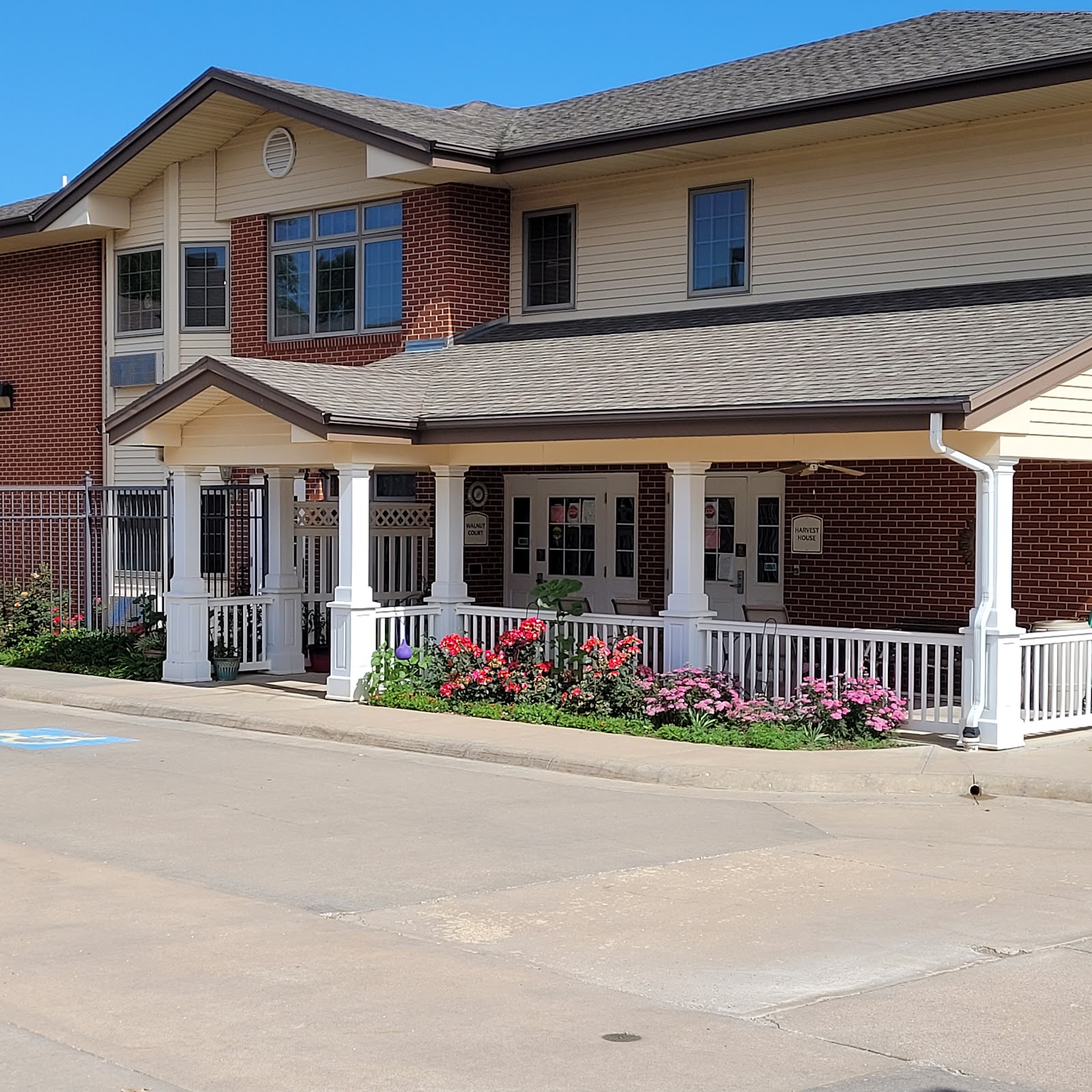 Pleasant View Home