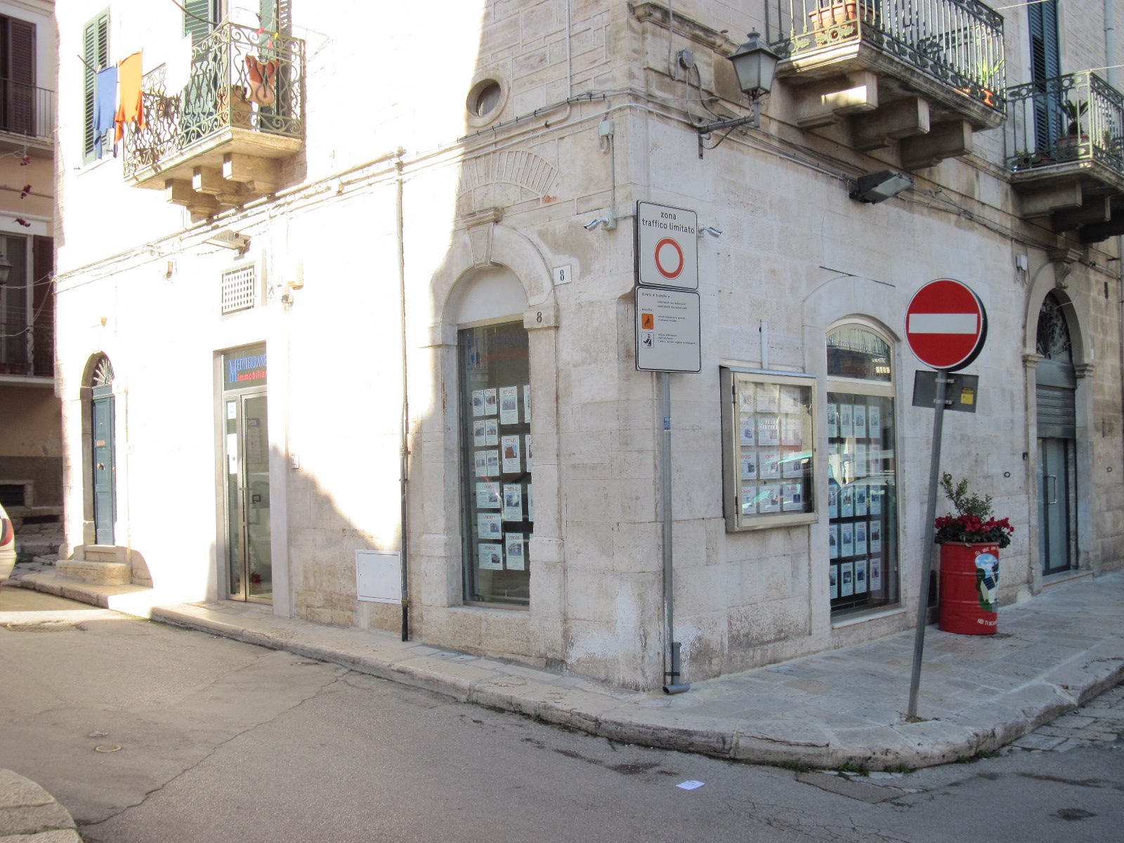 Agenzia Mediterranea Immobiliare