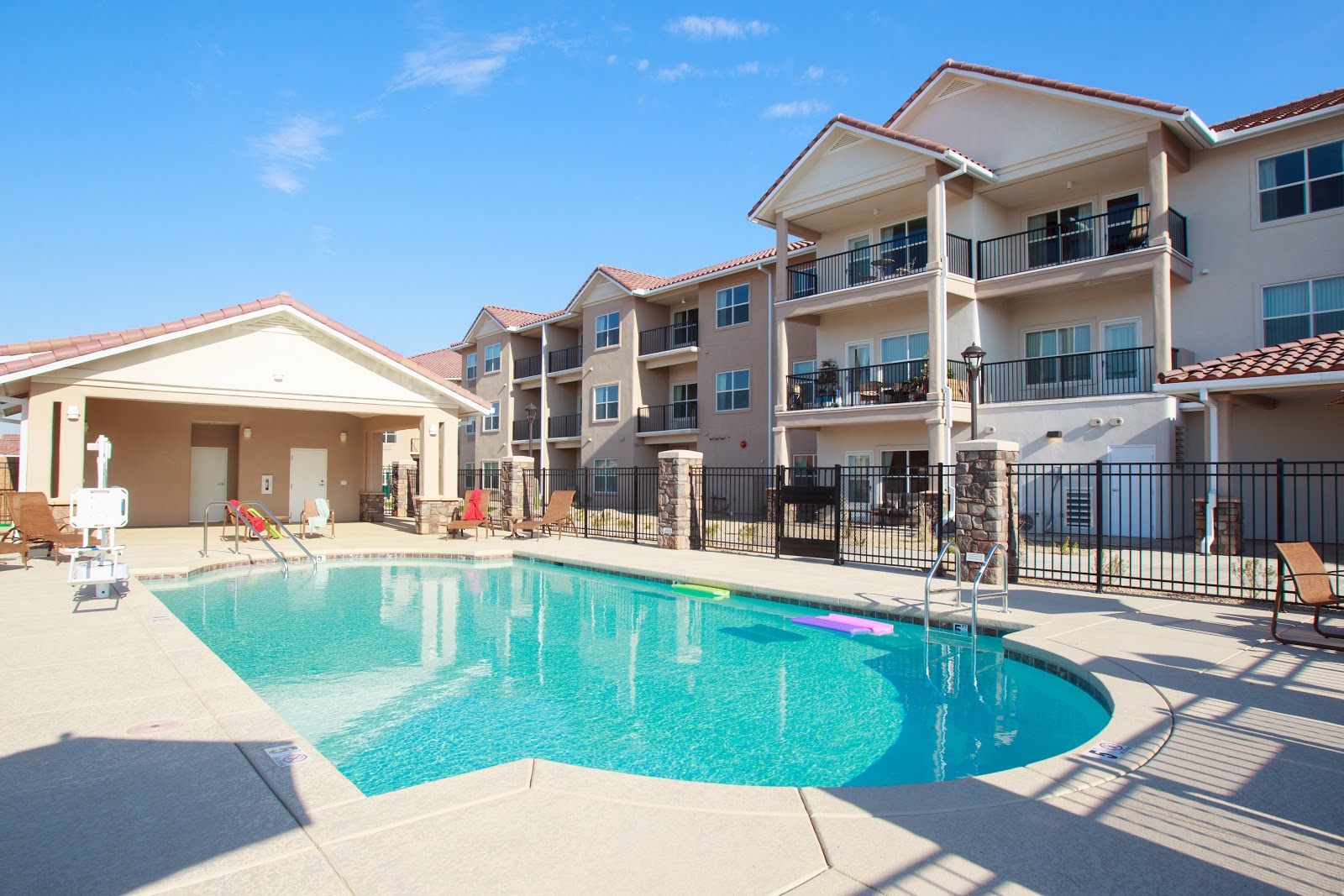 Estrella Estates Gracious Retirement Living