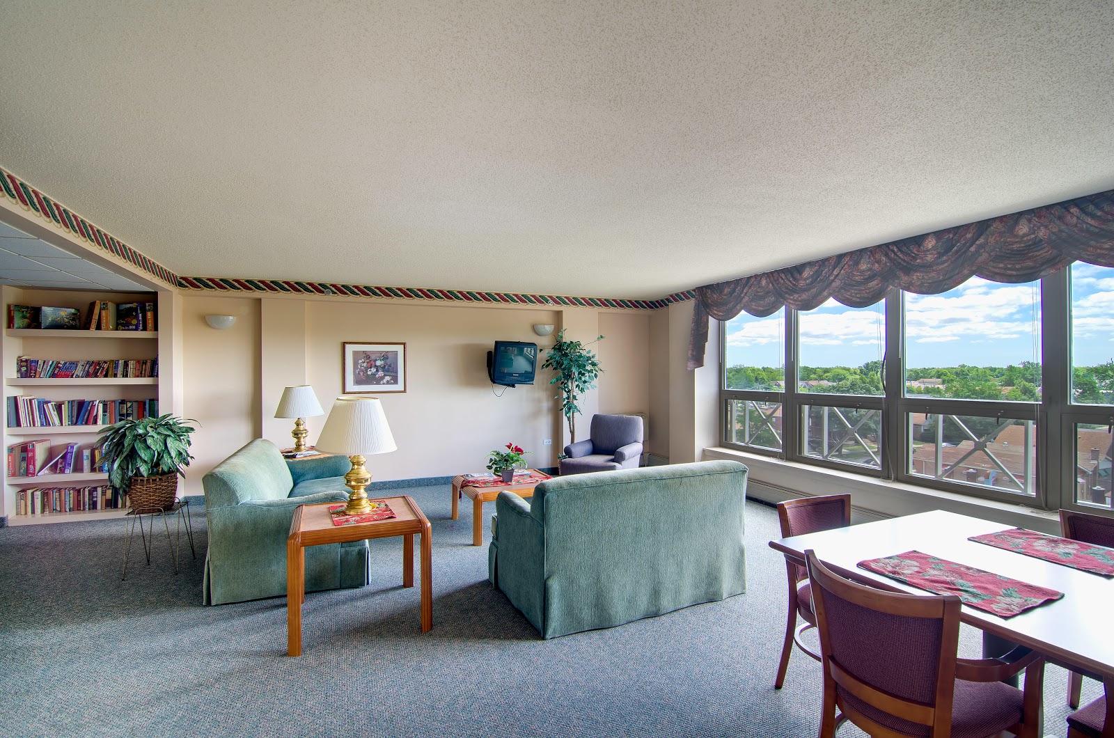 Senior Suites of Washington Heights