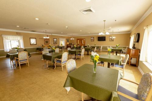 Adams Lane Healthcare & Rehabilitation