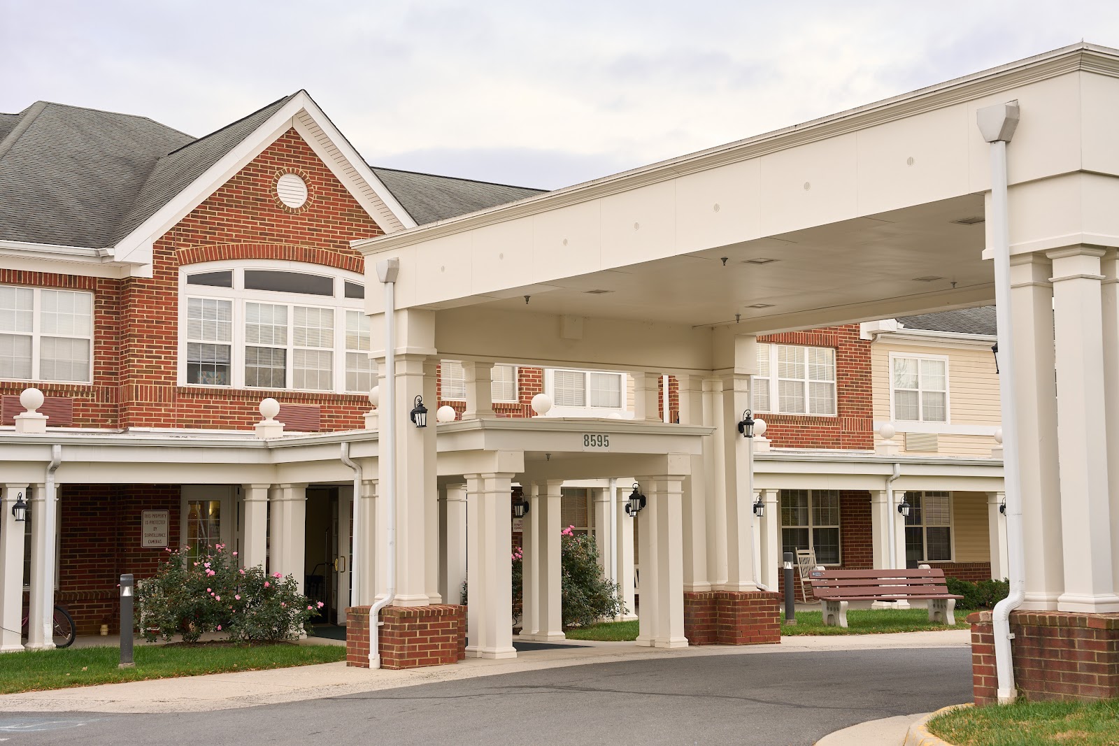 Willow Oaks Assisted Living at Birmingham Green