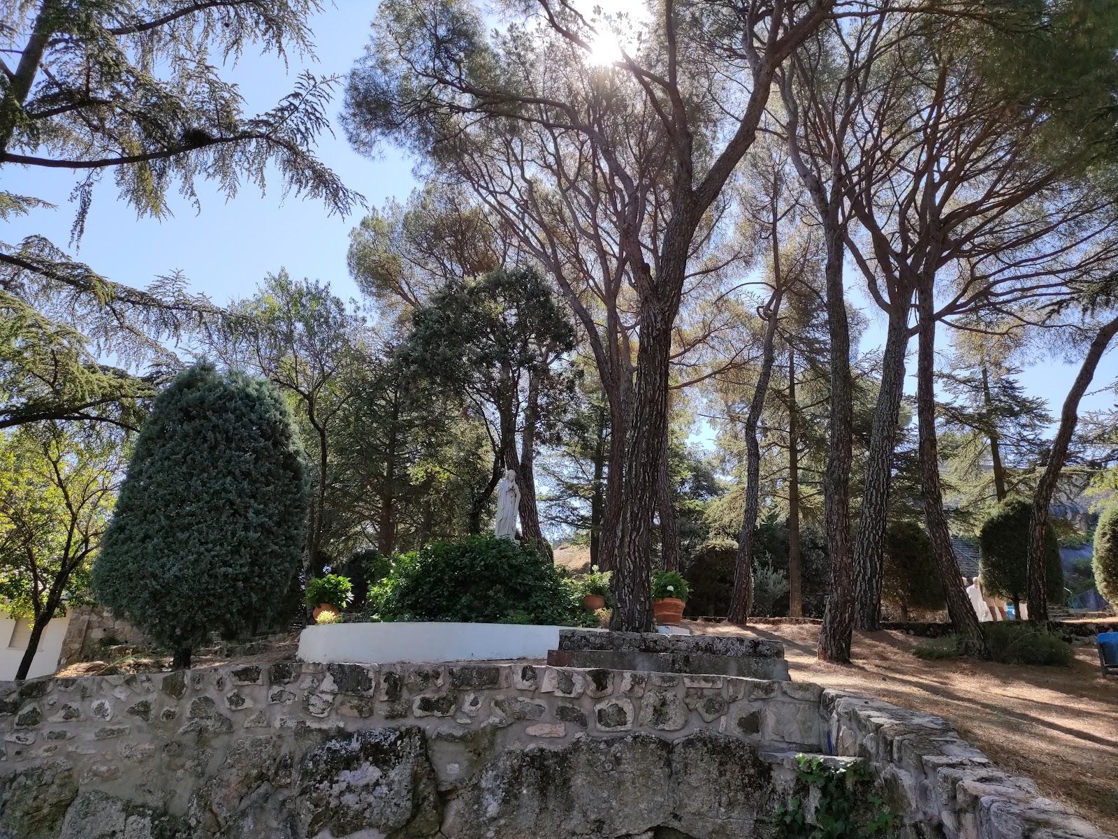 Casa De Espiritualidad "Las Rosas"