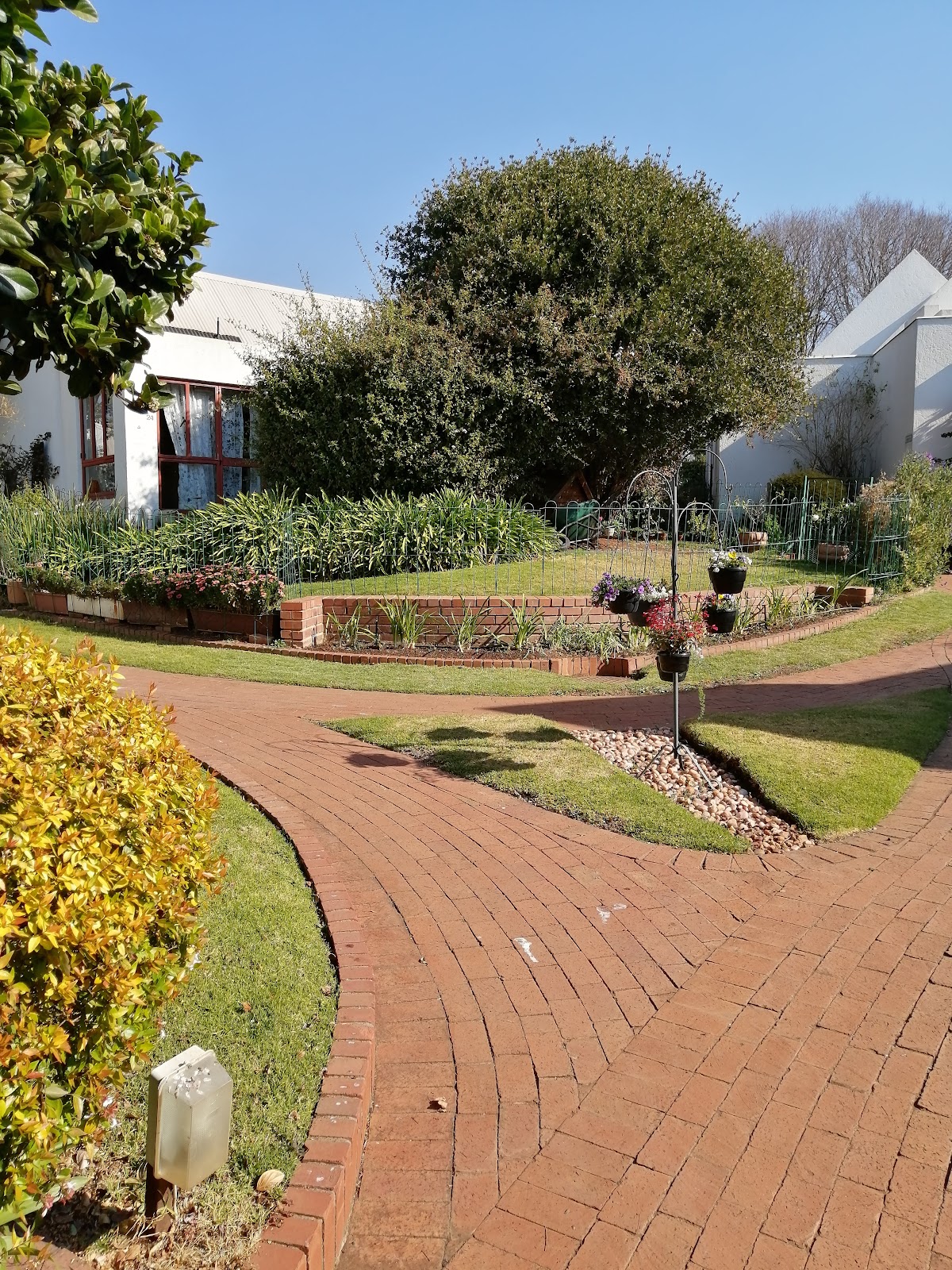 Darrenwood Village