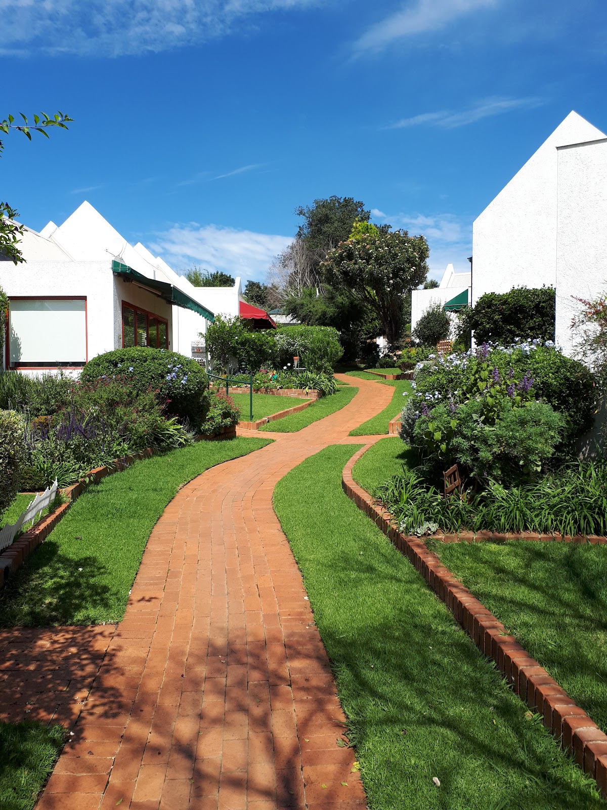 Darrenwood Village