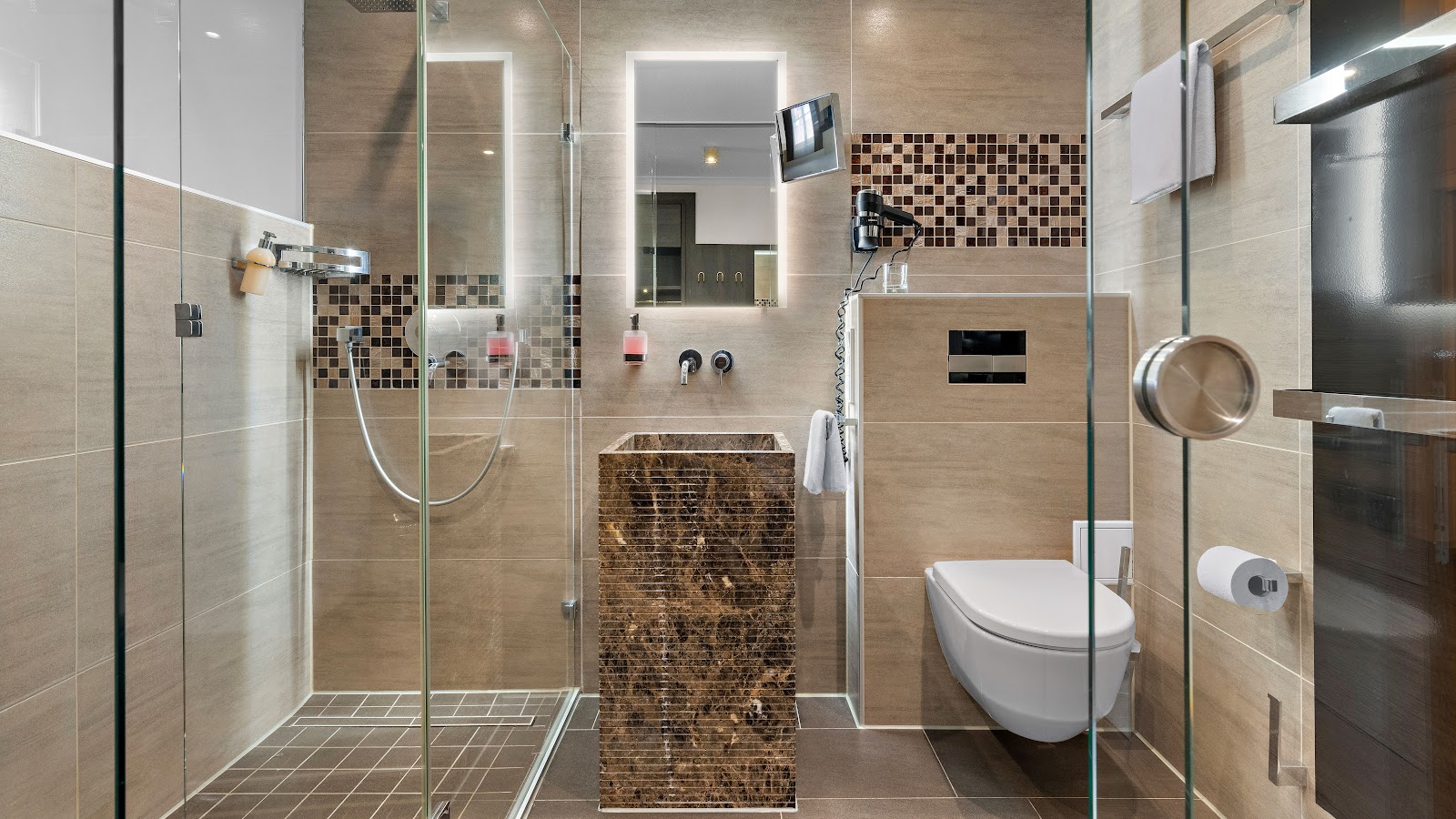 Ambiance Hotel | Braunau - Simbach (ehemaliges Hotel Mayrbräu)