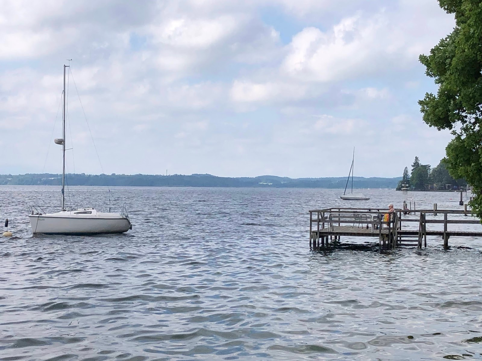 BRK Schloss Garatshausen, Pflegen und Wohnen am See und Schlossparkresidenz