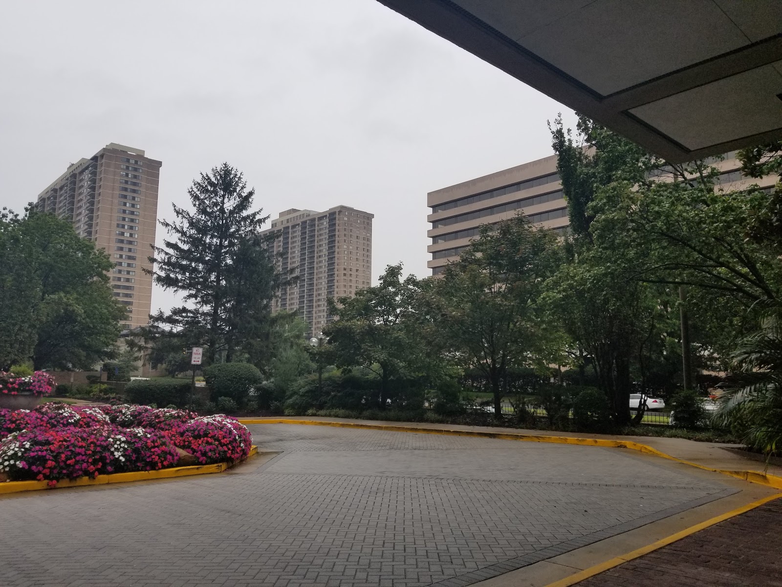 Skyline House Condominiums