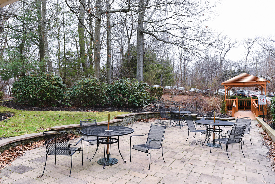 Water's Edge Rehab and Nursing Center at Port Jefferson