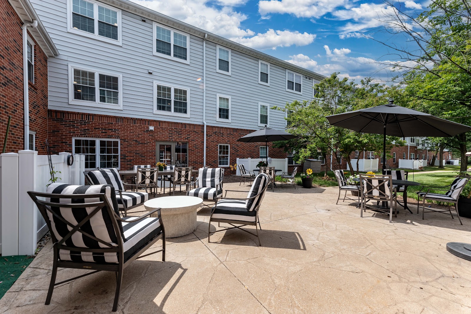 Cedarhurst of Tesson Heights