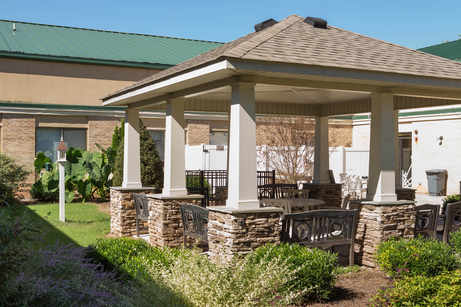 Willow Ridge Rehabilitation & Living Center