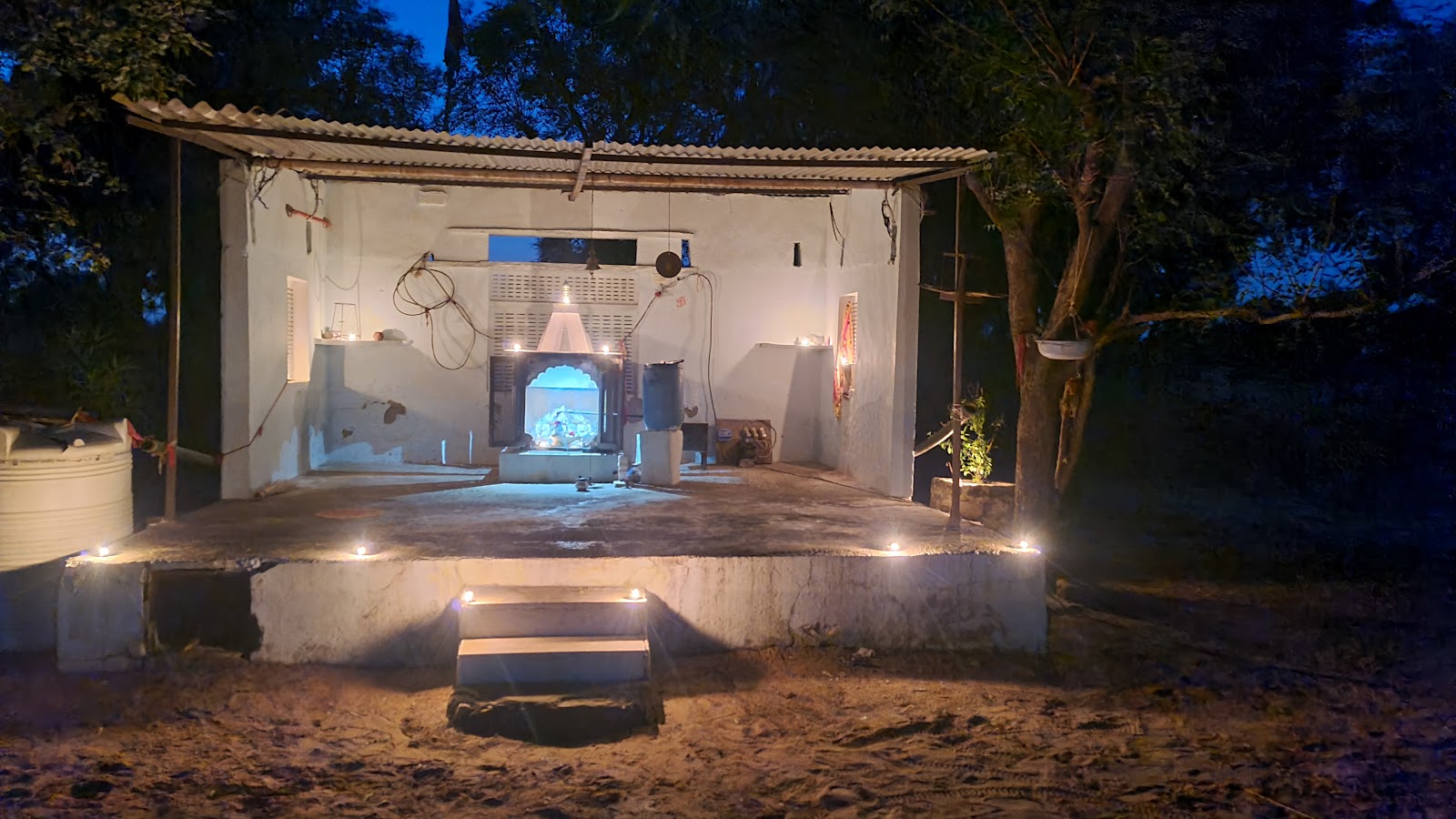 CHARANWAS , KALWAR