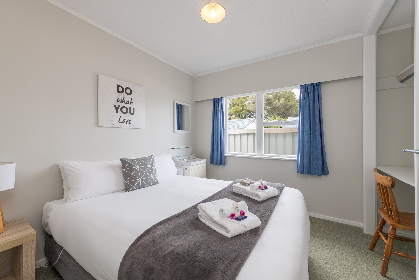 Abbey Court Motel