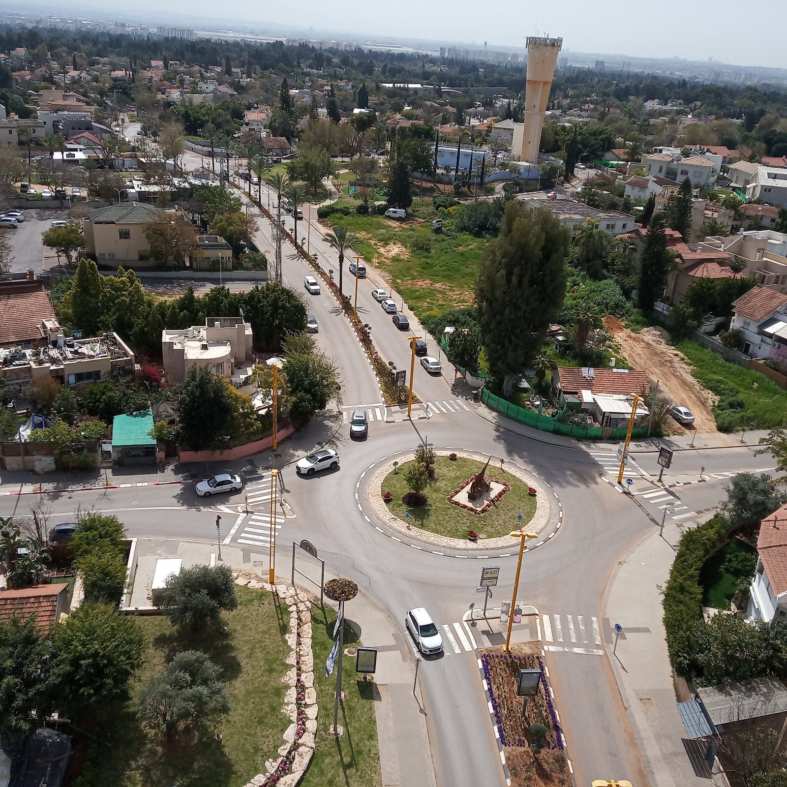 Mediterranean Towers Ganei Tikva