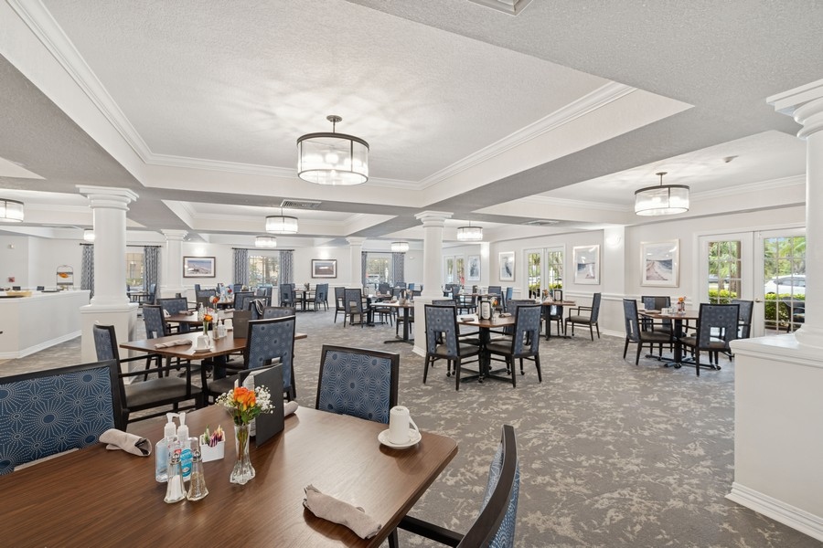 Lexington Manor