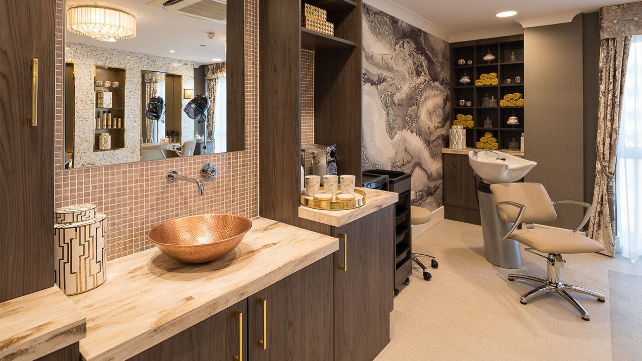 Wandsworth Common Care Home - Avery Collection