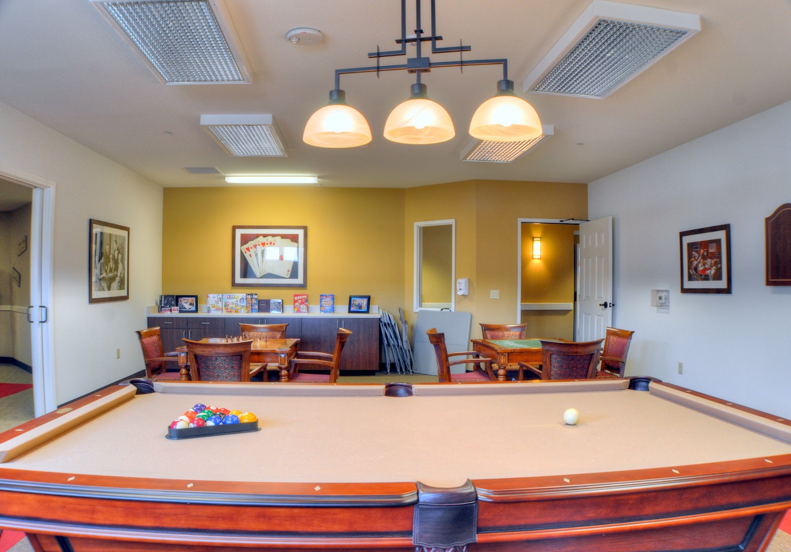 Carlton Senior Living Elk Grove