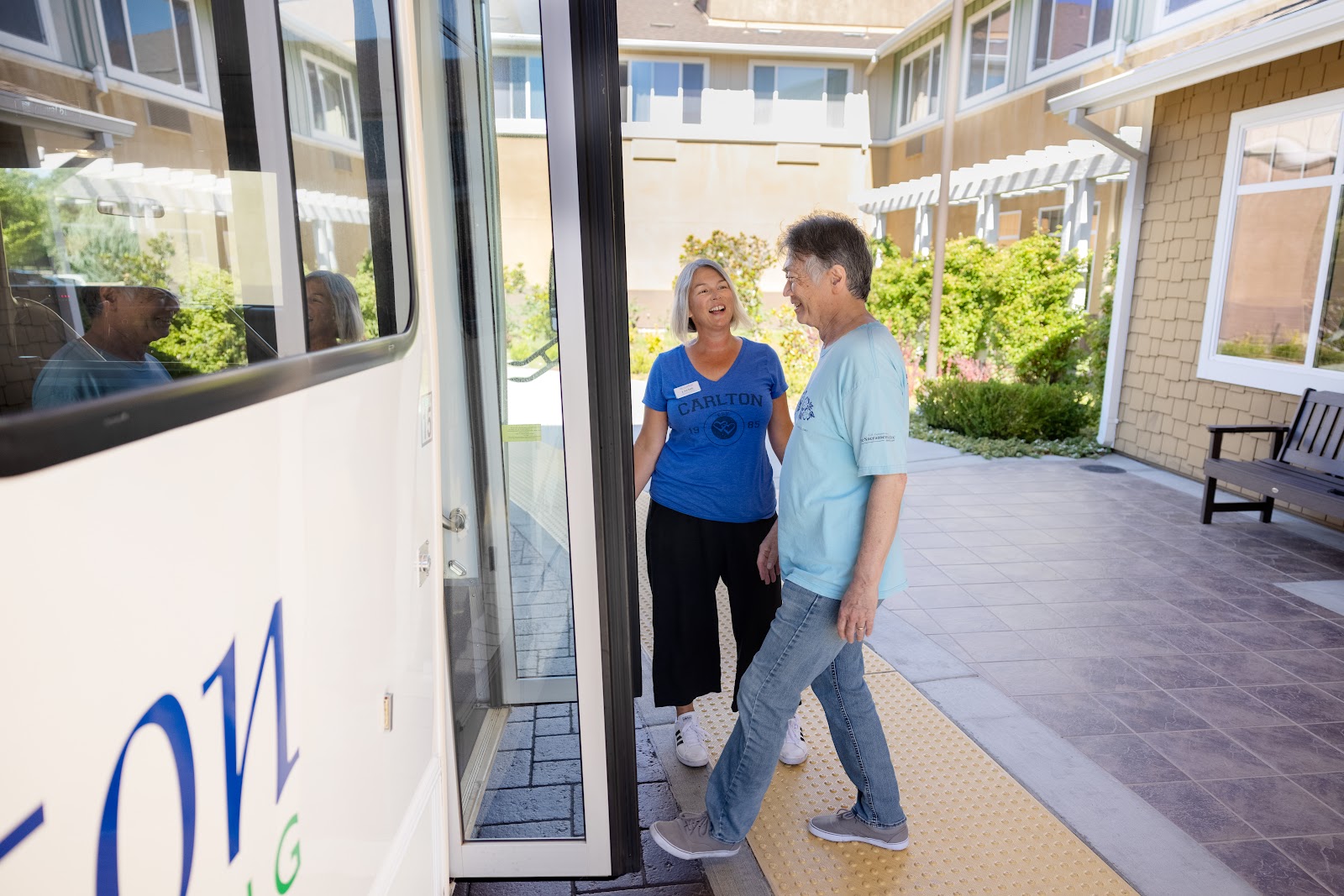 Carlton Senior Living Elk Grove