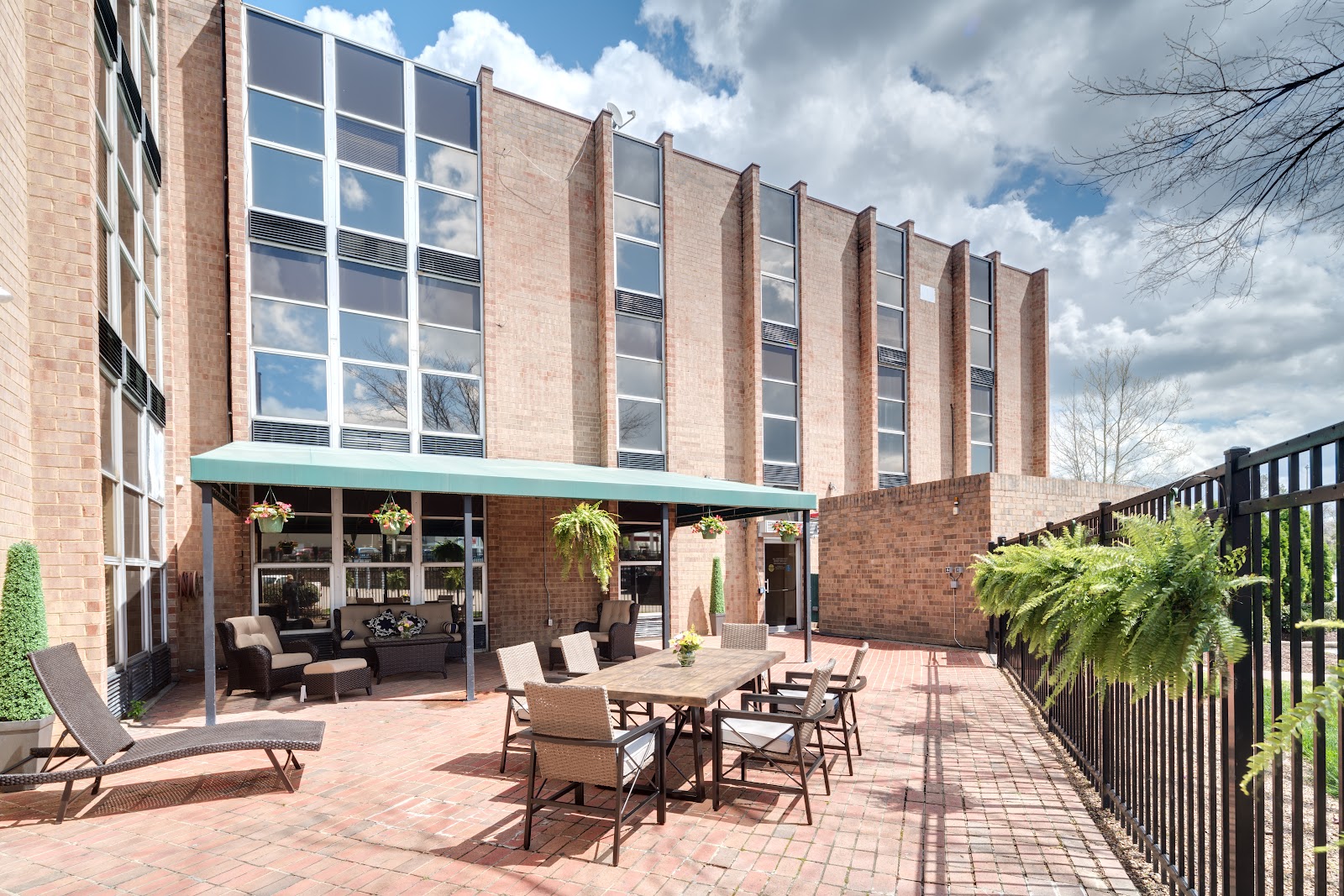 Southampton Rehabilitation & Healthcare Center