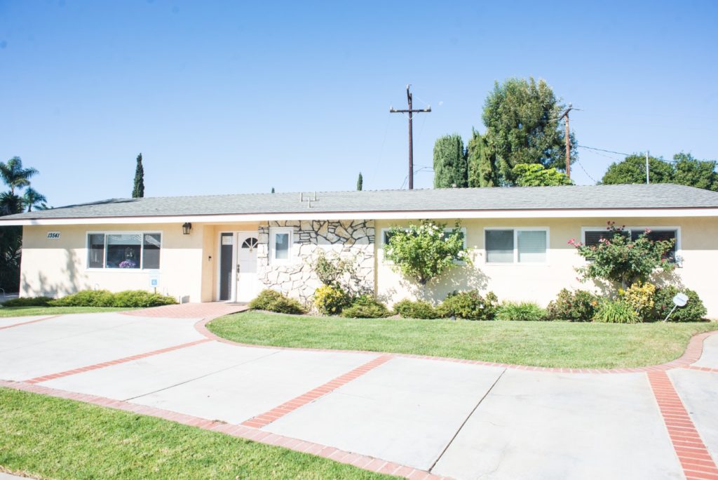 Guardian Angels Homes IV - Assisted Living and Memory Care in North Tustin, California