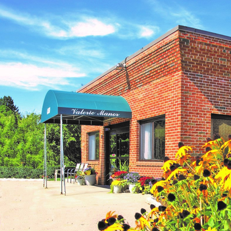 Valerie Manor