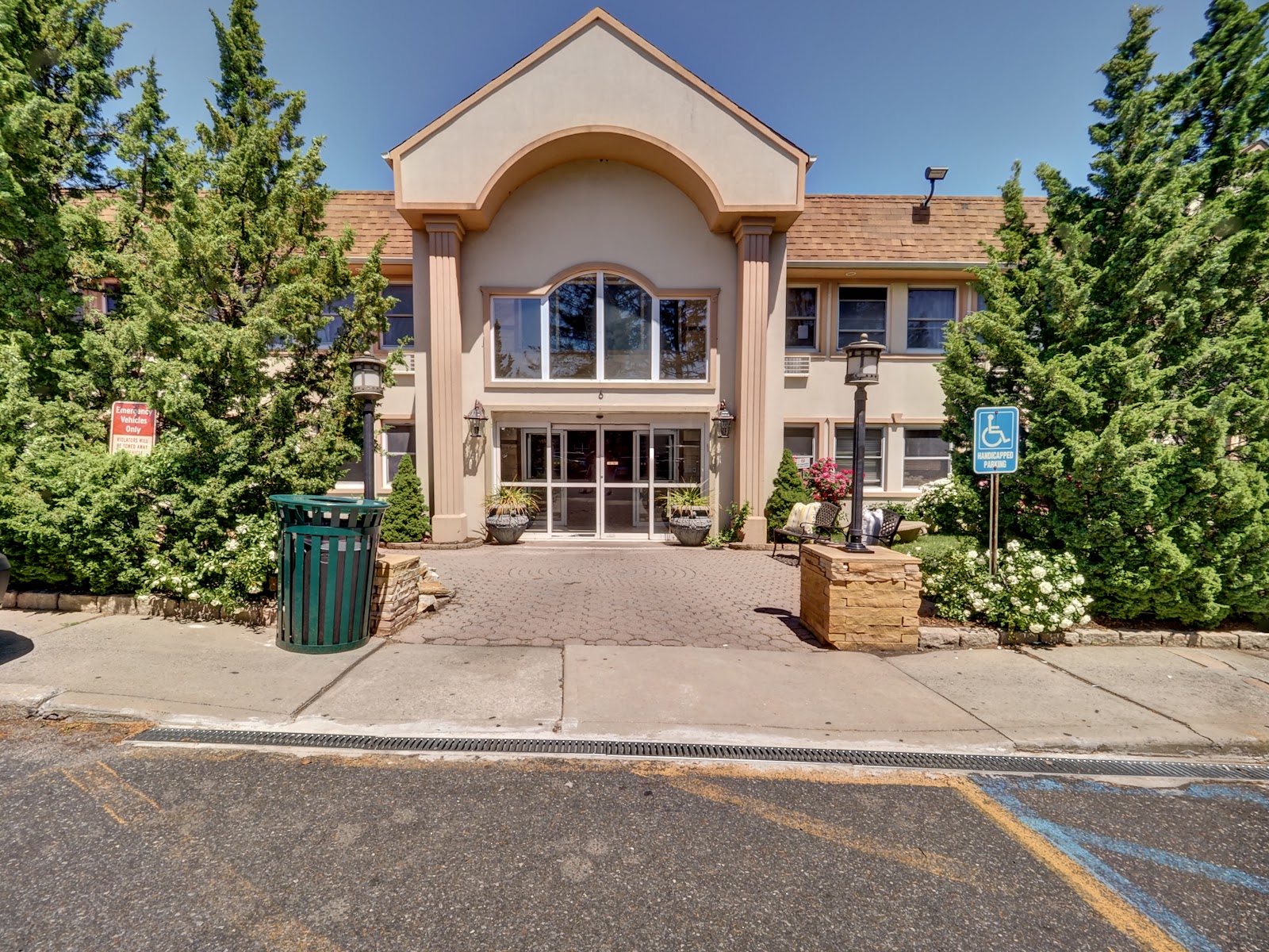 Glen Cove Center For Nursing And Rehabilitation