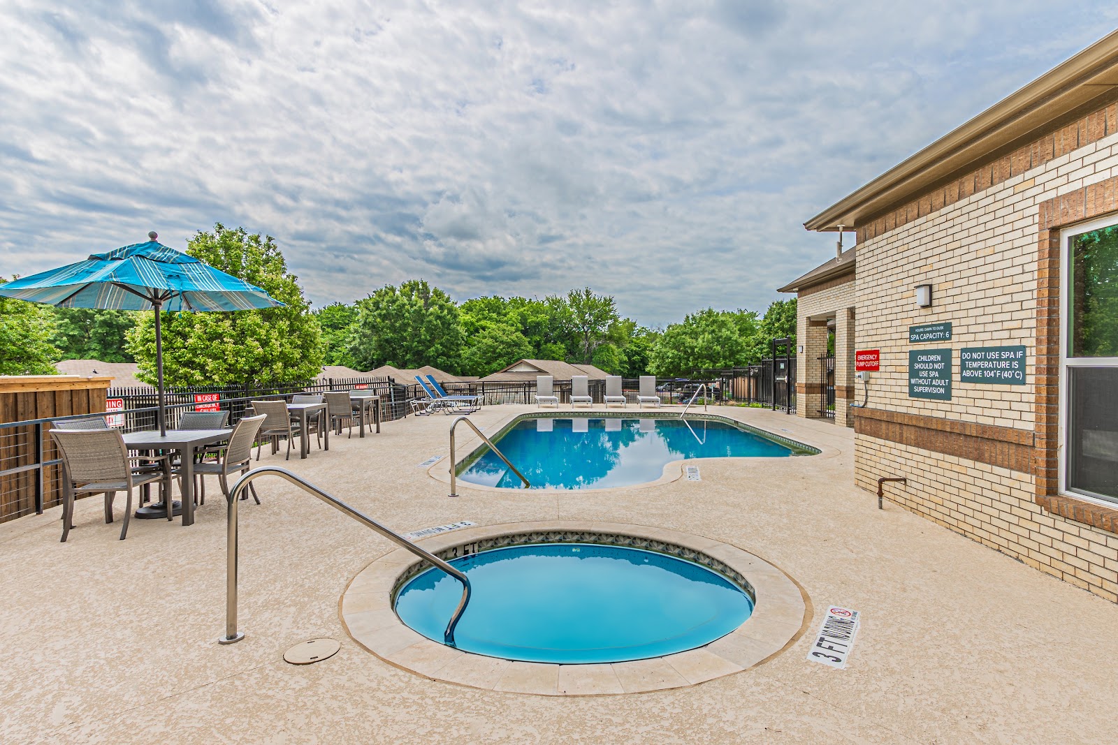 Park Manor Senior Apartments