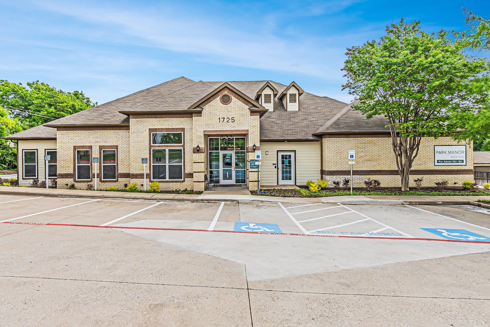 Park Manor Senior Apartments