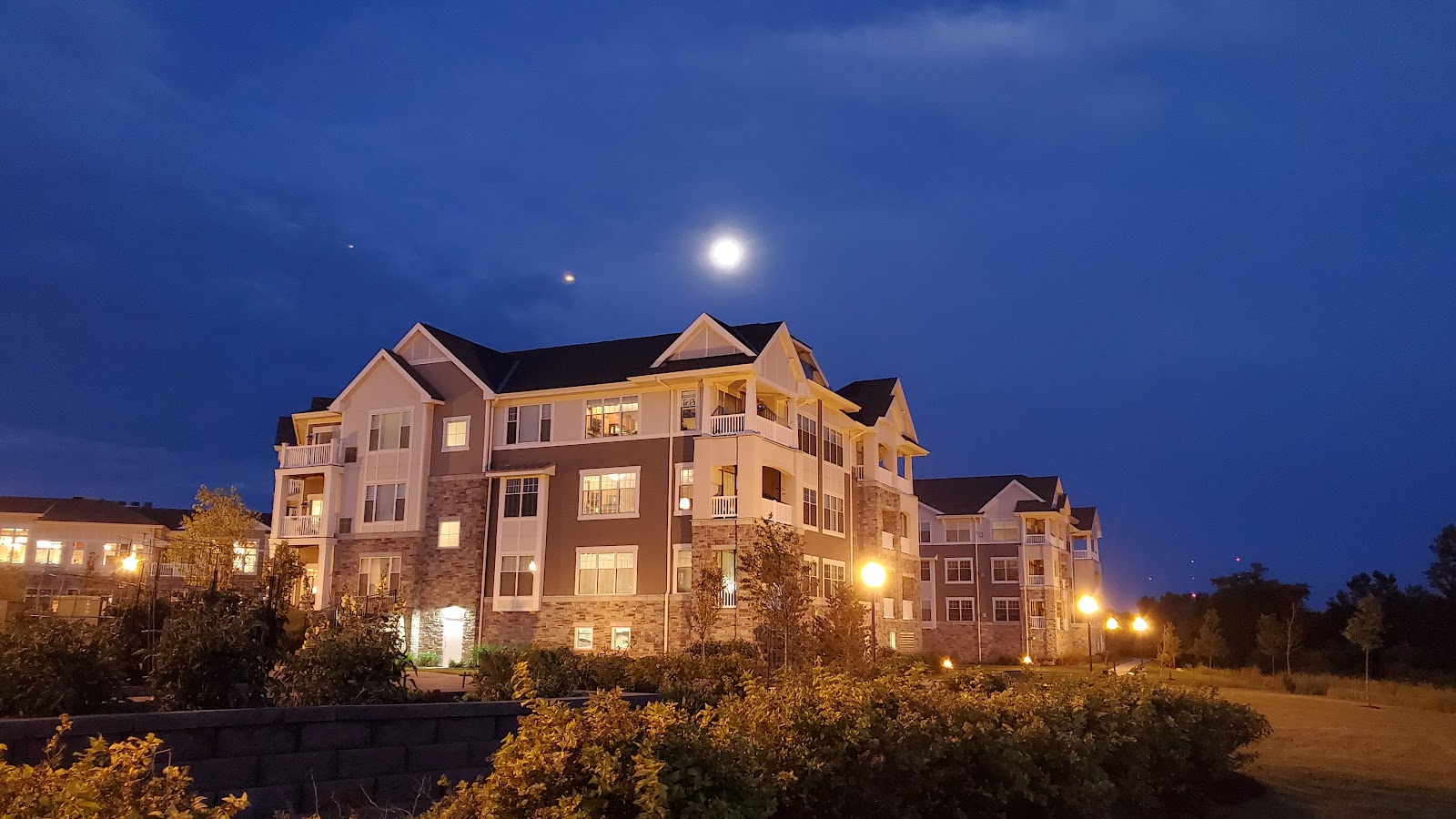 Hillcrest Country Estates Grand Lodge & Villas