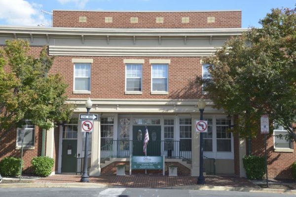 Highlandtown Plaza Co-op Apartments