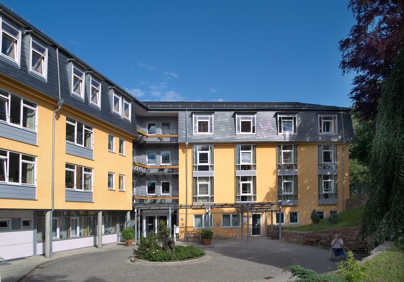 Altenpflegeheim "Neufriedstein" Radebeul, Diakonie Dresden