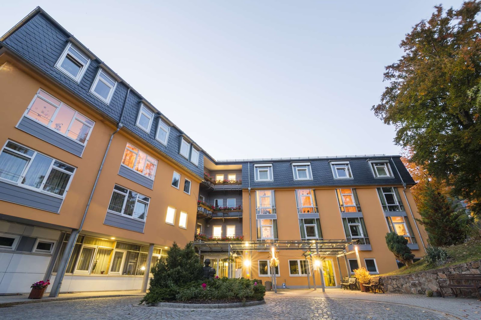 Altenpflegeheim "Neufriedstein" Radebeul, Diakonie Dresden