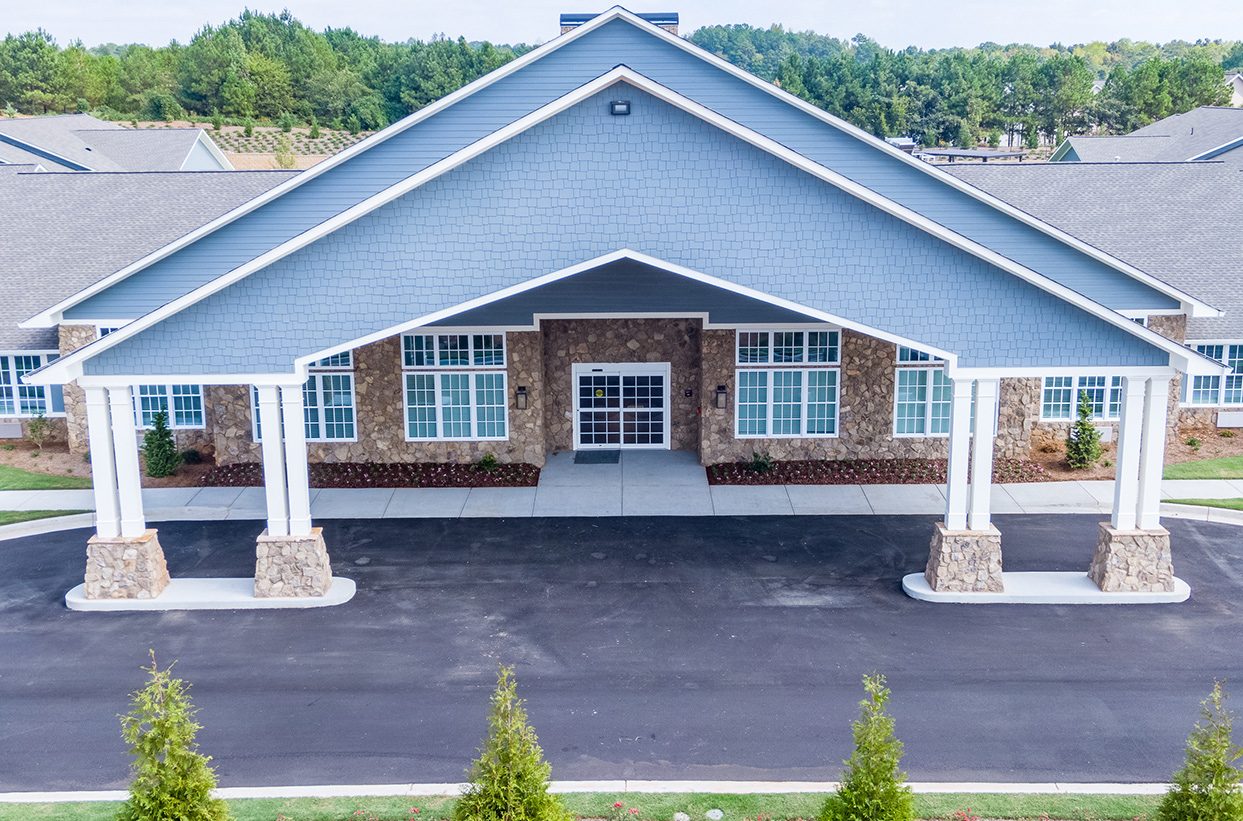 Manor Lake Assisted Living & Memory Care - Hiram