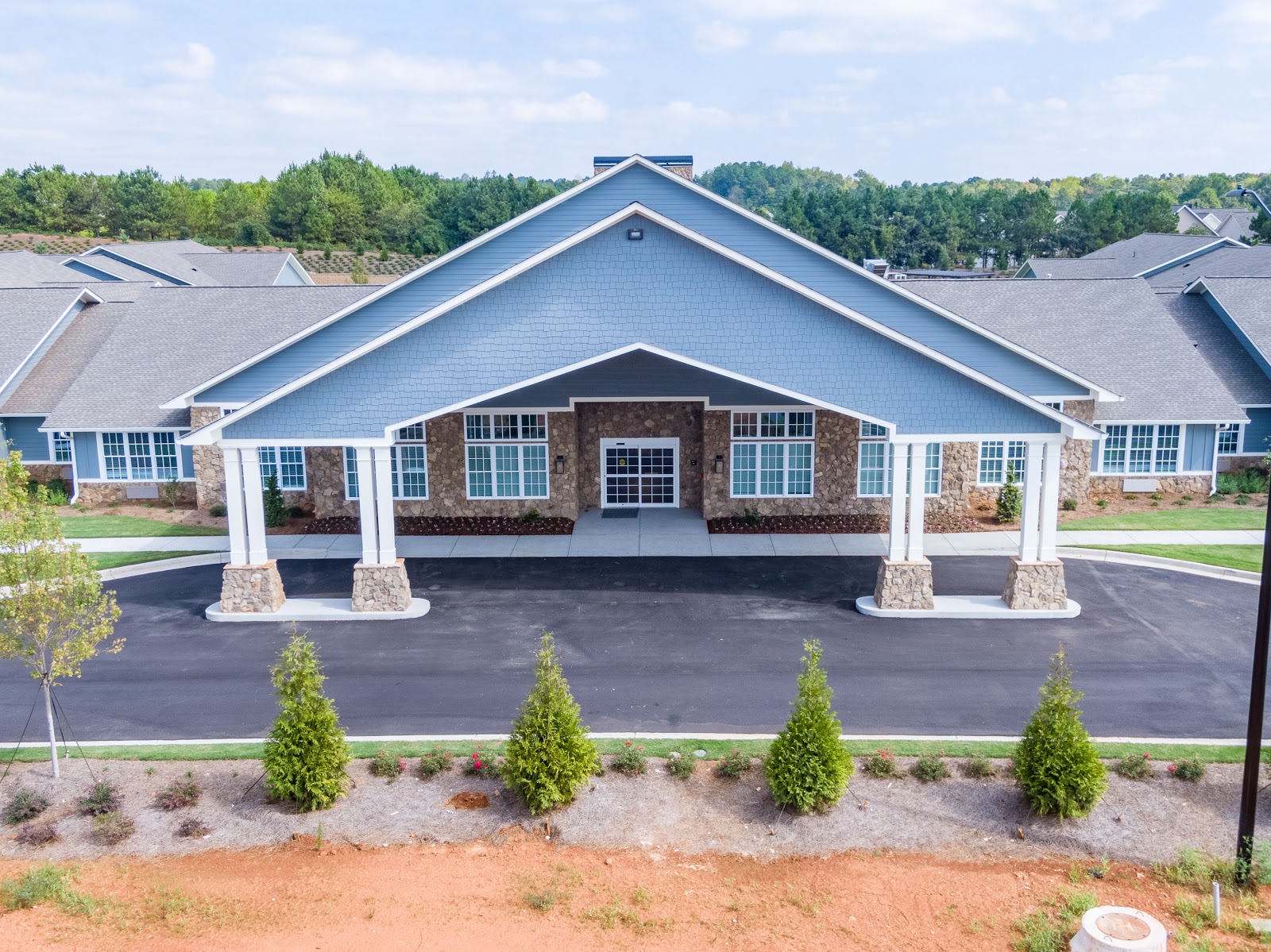 Manor Lake Assisted Living & Memory Care - Hiram