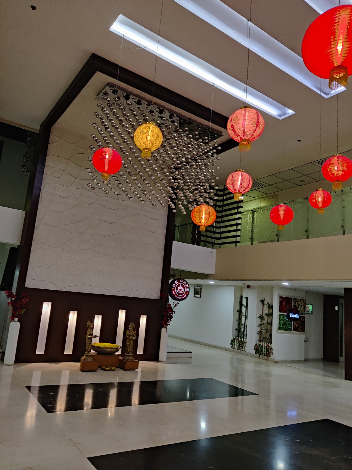 Hotlines Falcons Nest Hotel(Vindhu Restaurant)