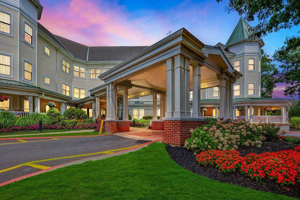 Sunrise of Glen Cove