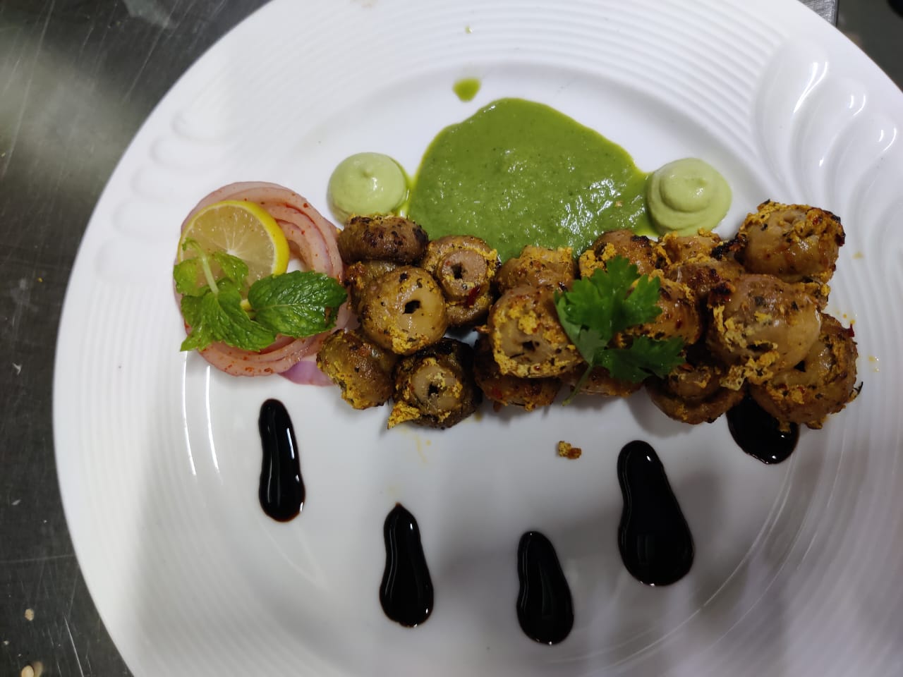 Tipsy Yake A Rooftop Bar & Grill @ Hotel Mount View