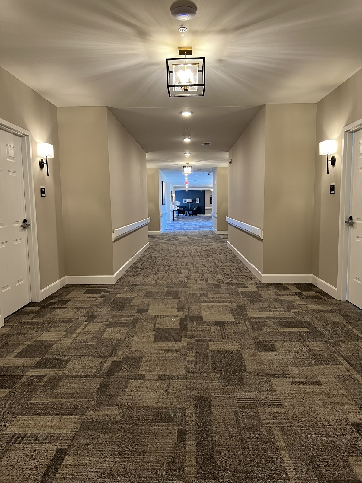 Manor Lake Assisted Living, Memory Care & Independent Living - Hickory Flat