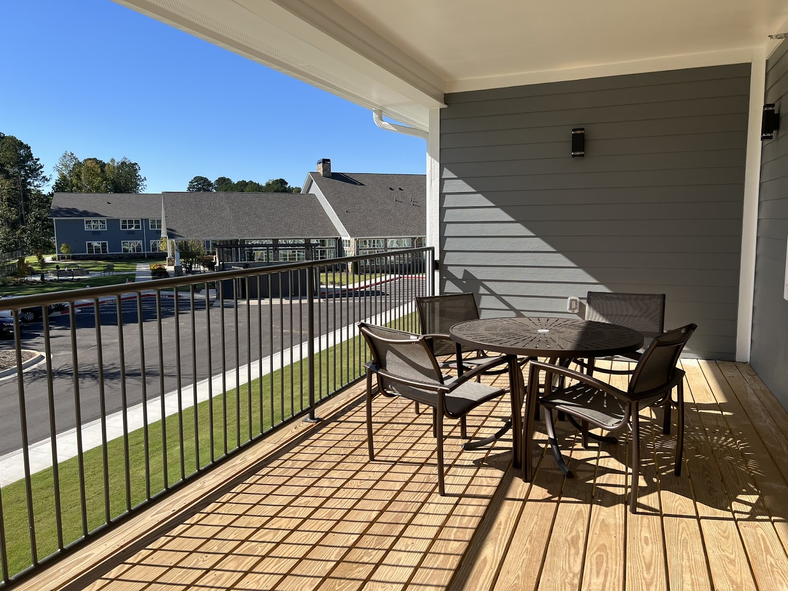 Manor Lake Assisted Living, Memory Care & Independent Living - Hickory Flat