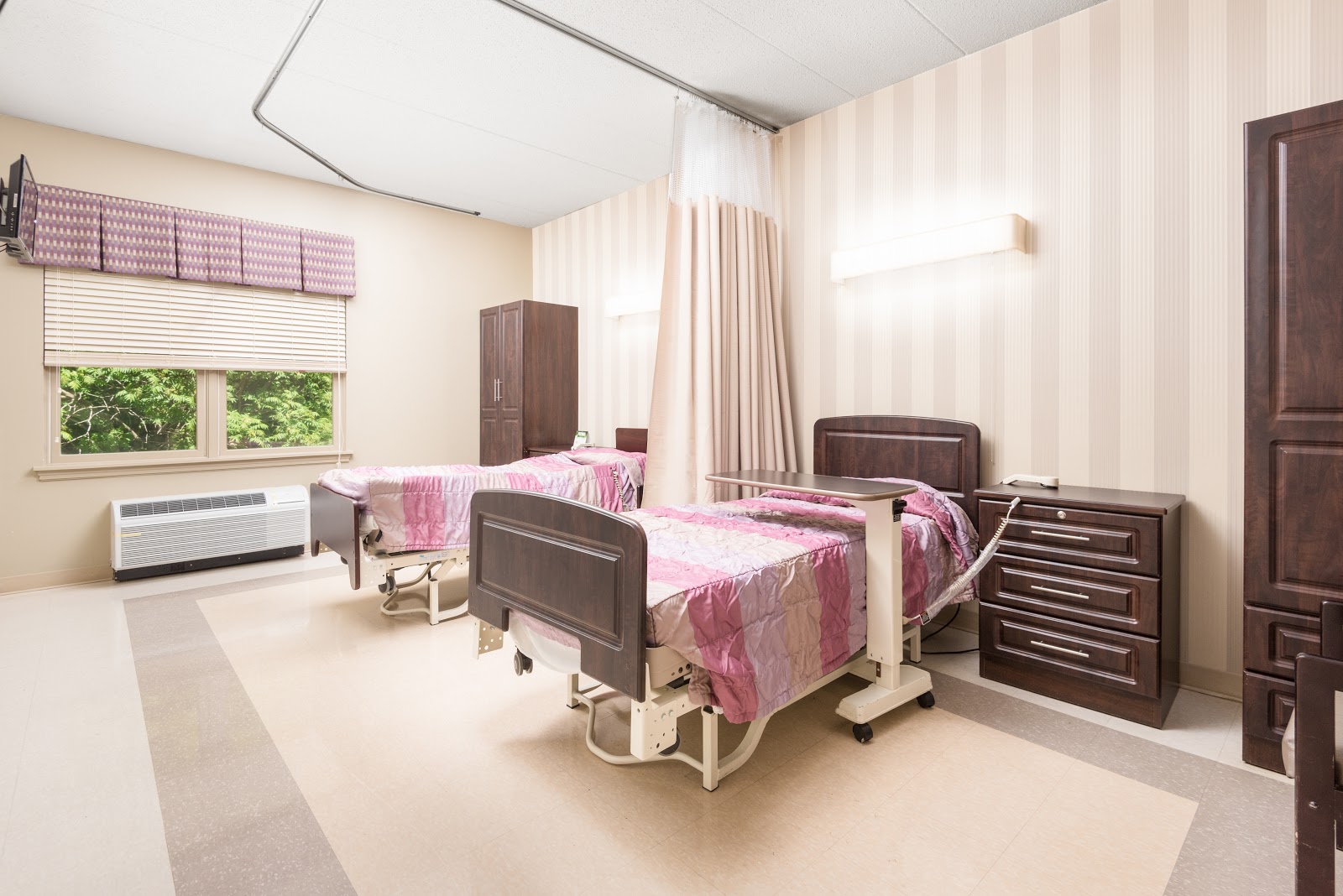 Westgate Hills Rehabilitation & Healthcare Center