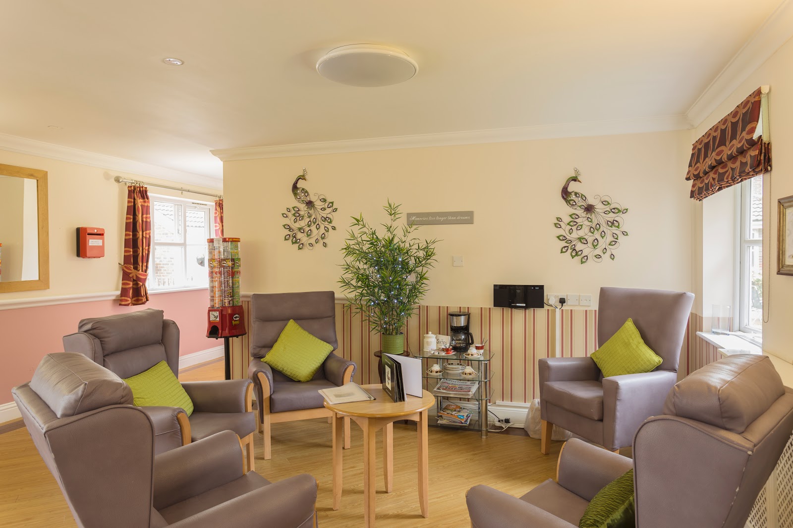 Elizabeth House Care Home | Runwood Homes Senior Living