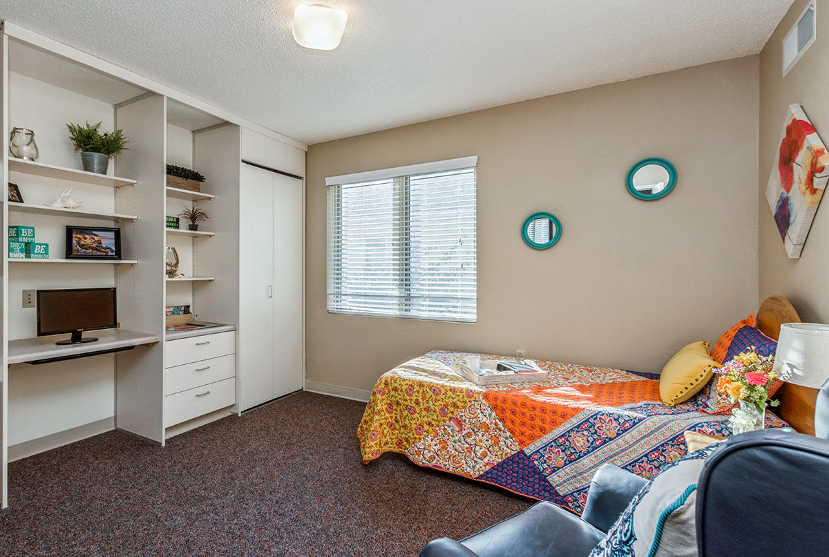 Pinicon Senior Living