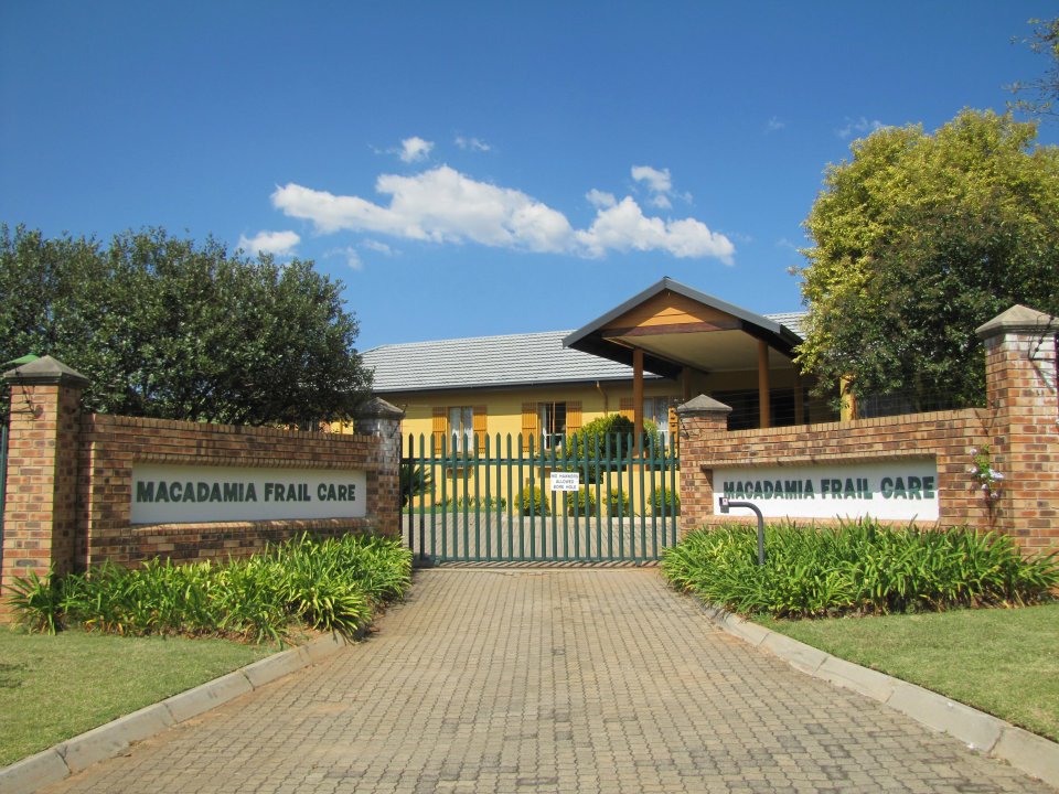 Macadamia Care (MacCare)