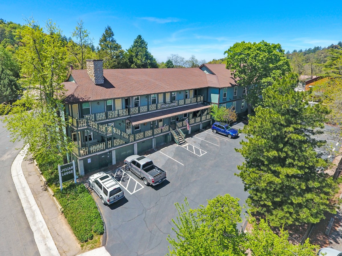 The Julian Lodge