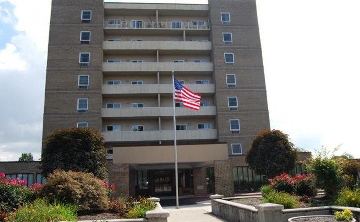 Oak Hill Village (Center for Rehabilitation and Nursing)
