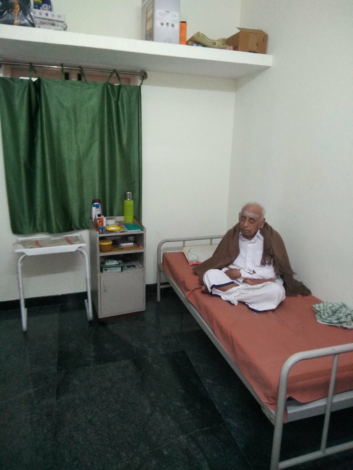 ANANDA VIHAR SENIORS HOME & HEALTH CARE CENTER