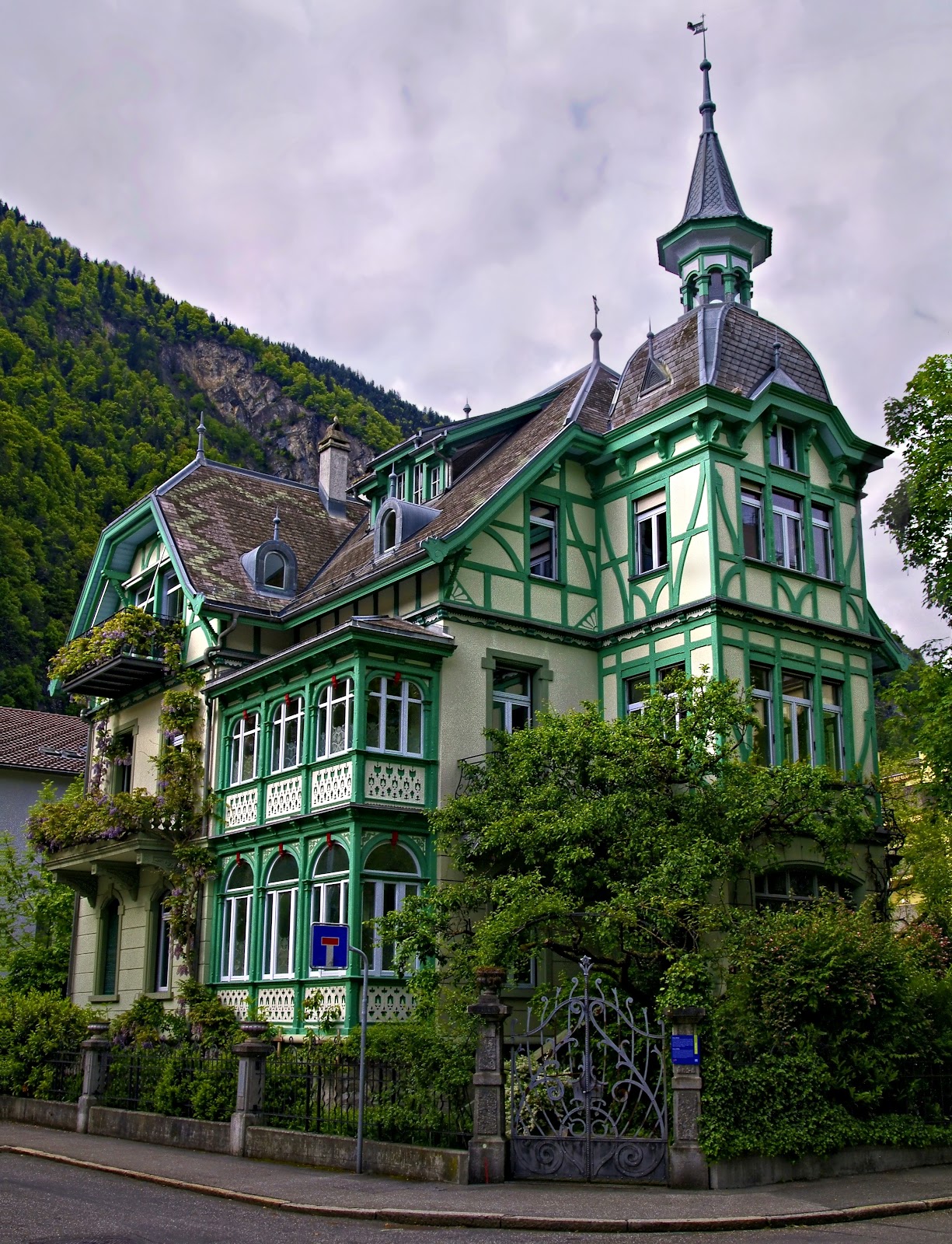 Interlaken Linda Inn Lodge